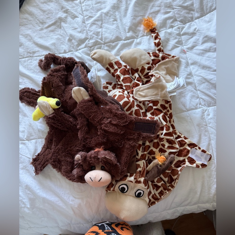Plush Giraffe and Monkey Costume Set for pets - Brown & Cream